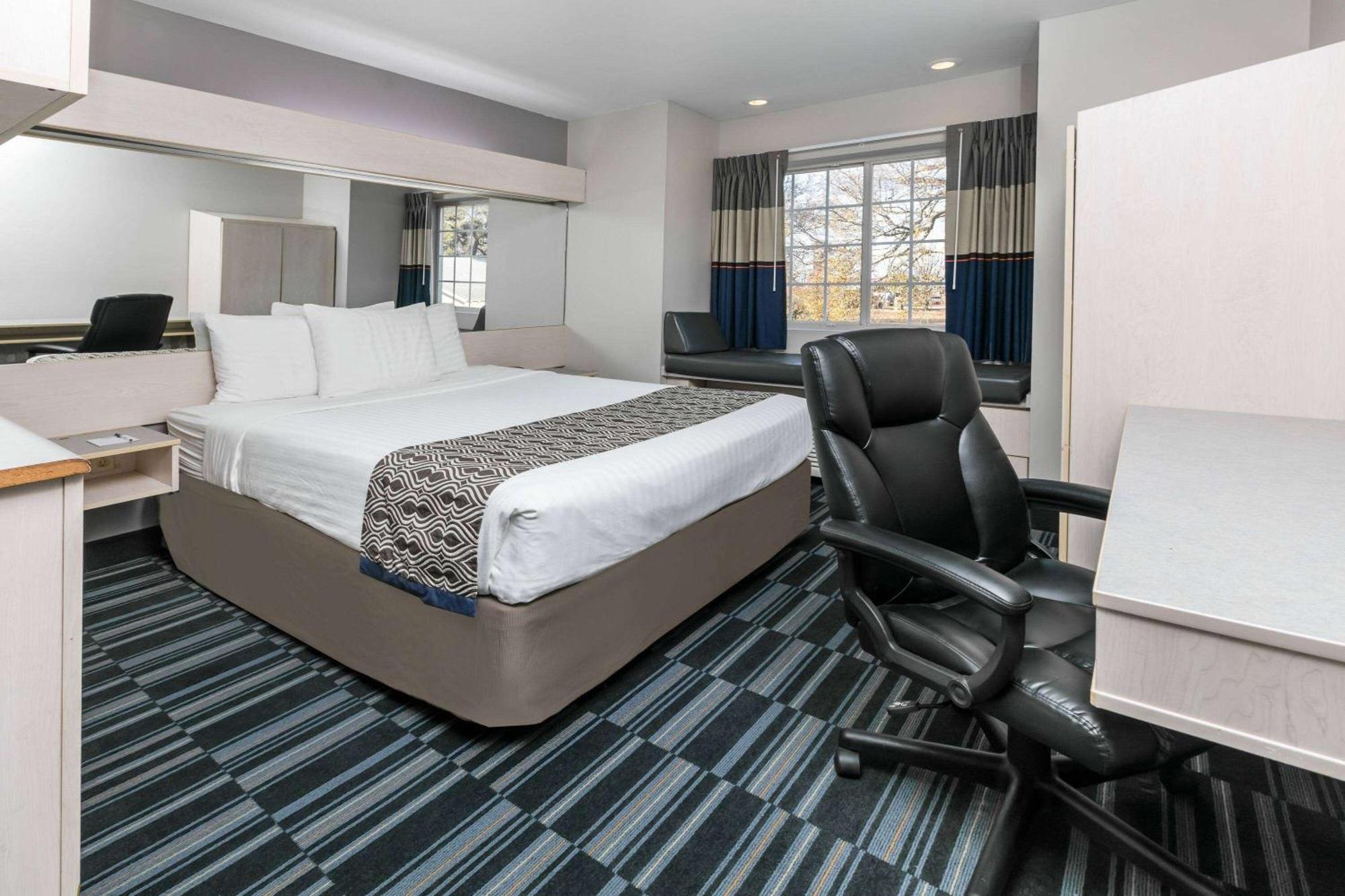 Microtel Inn And Suites Lafayette Eksteriør billede