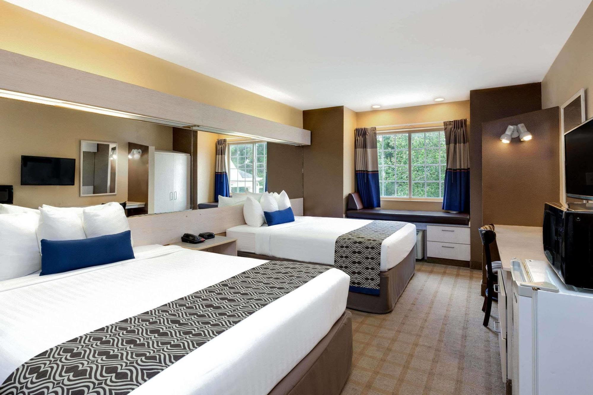 Microtel Inn And Suites Lafayette Eksteriør billede