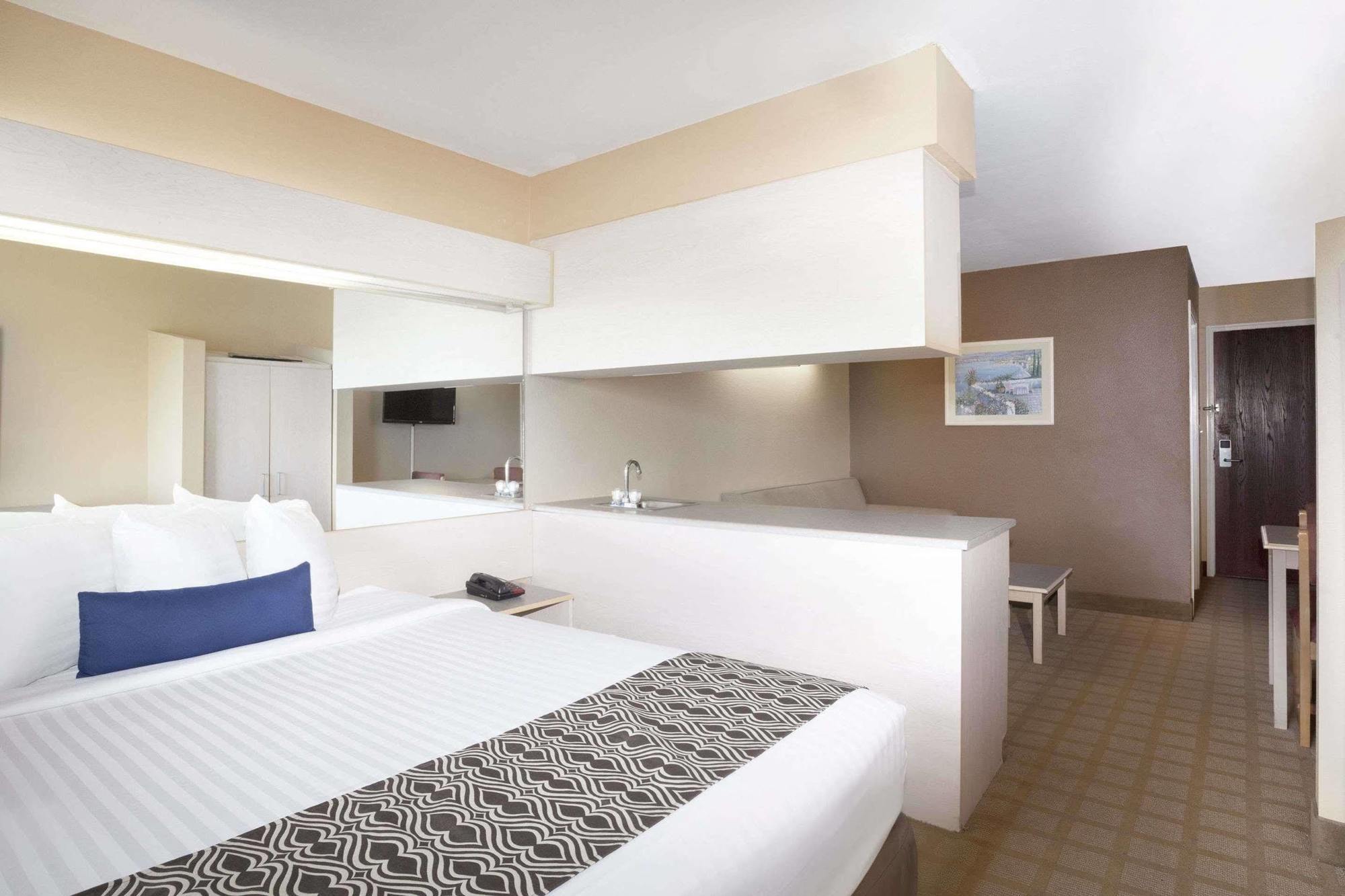 Microtel Inn And Suites Lafayette Eksteriør billede