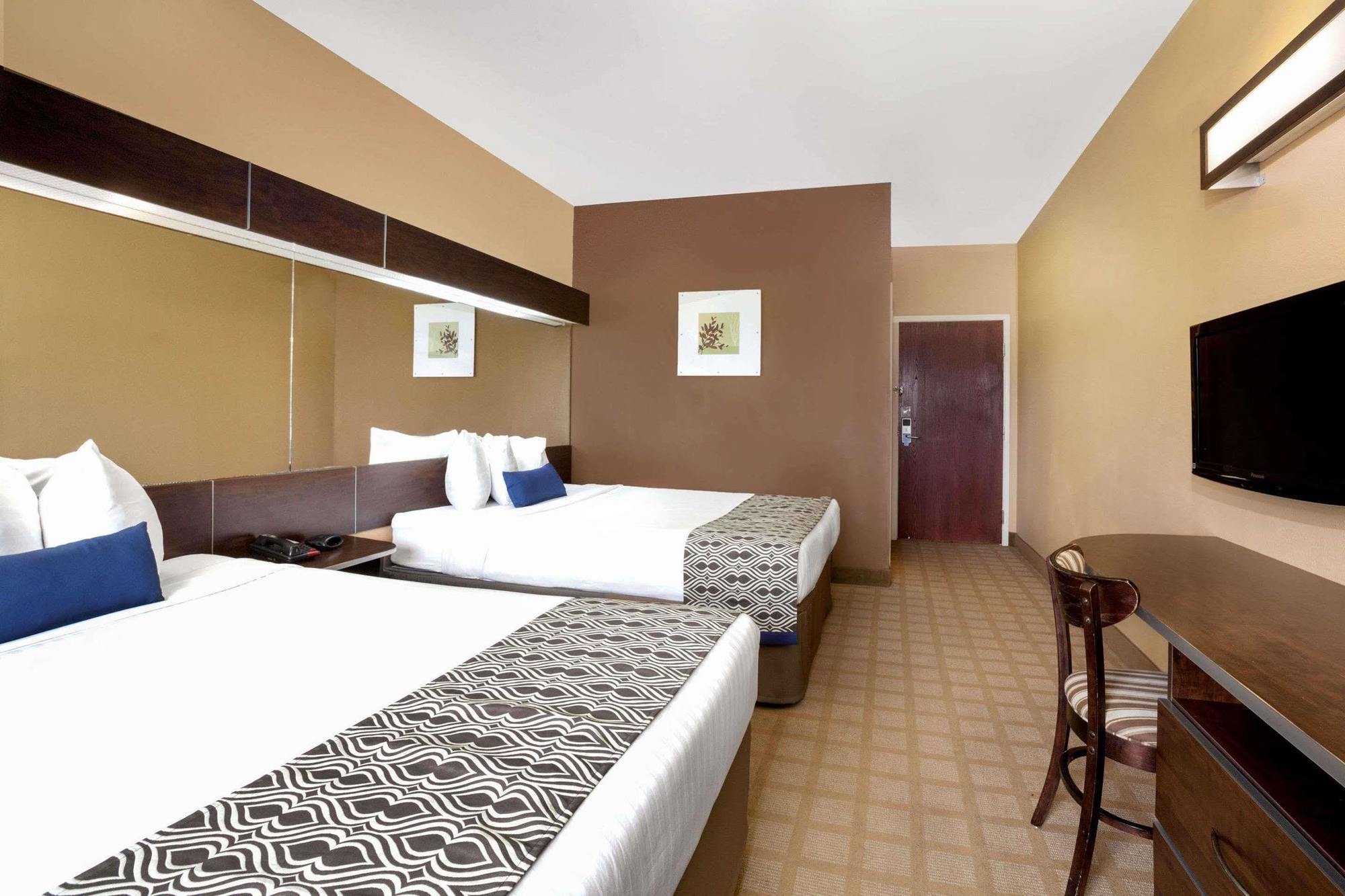 Microtel Inn And Suites Lafayette Eksteriør billede
